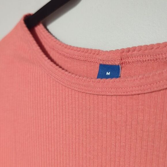 Old Navy Orange Ribbed Short Sleeve Shirt - Picture 2 of 4